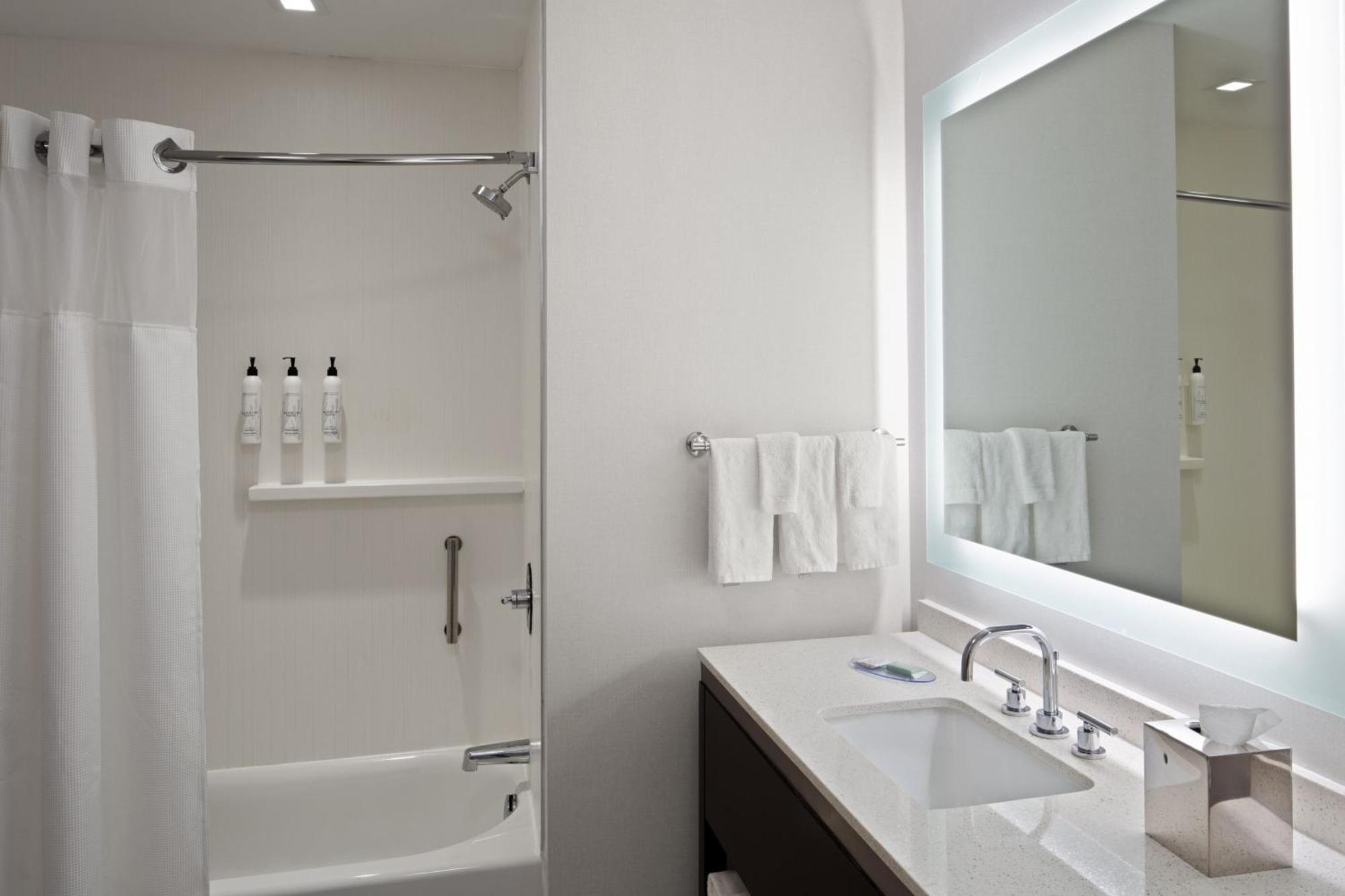 Towneplace Suites By Marriott Boston Logan Airport/Chelsea Kültér fotó